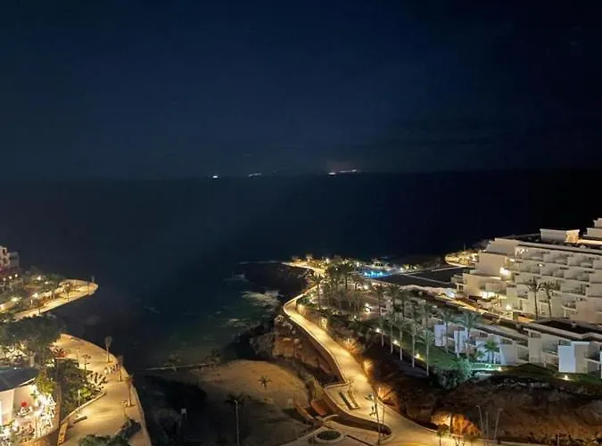 Giulia - Playa Paraiso Tenerife *